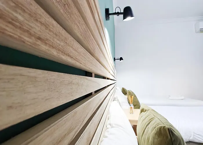 Sleep With And Apartamento *